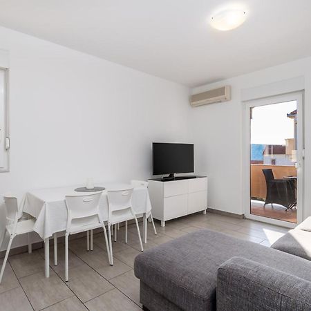 Apartment Tonka Barbat na Rabu Kültér fotó